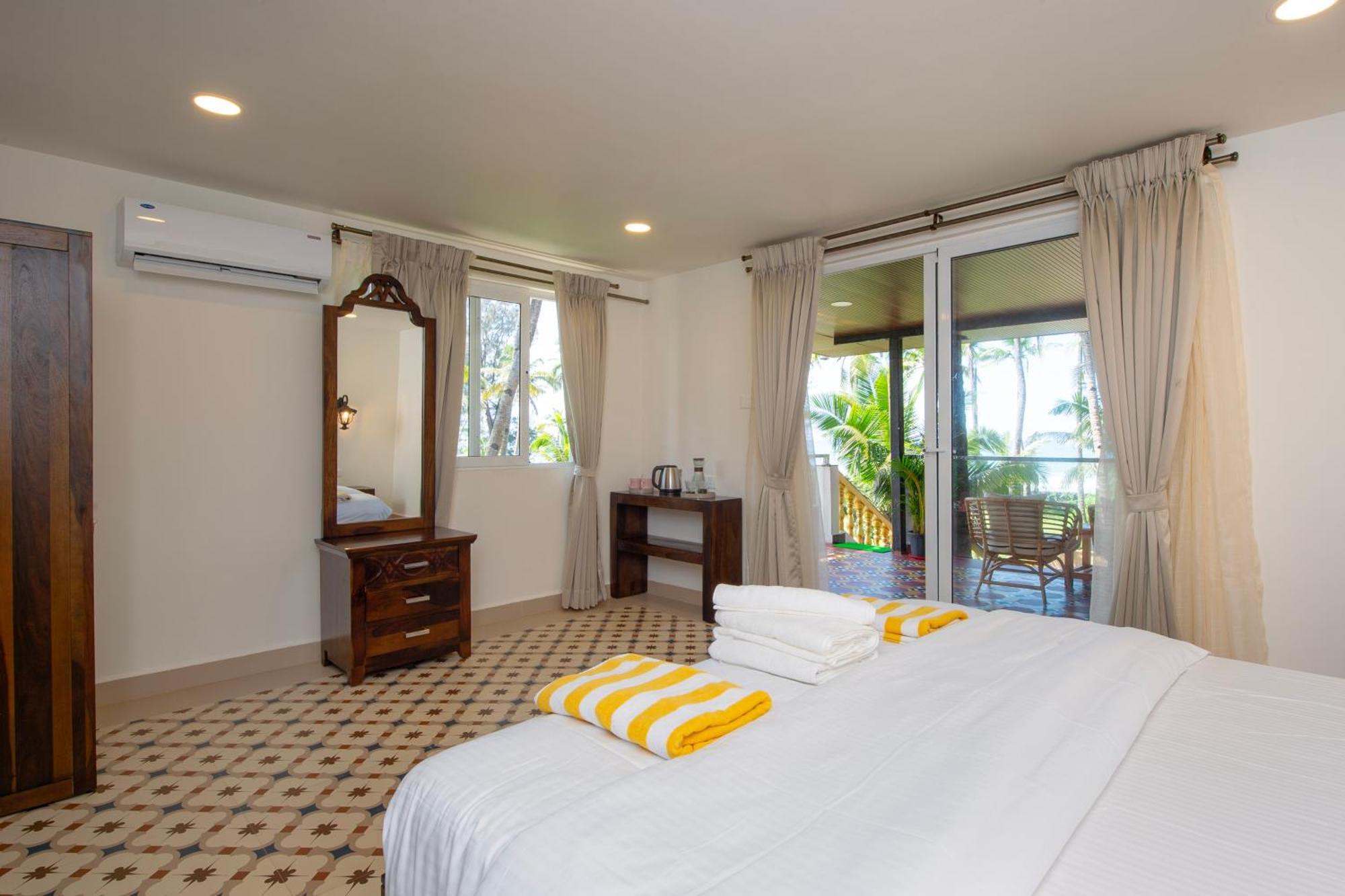 The Rose Goa Beach Resort Agonda Exterior photo