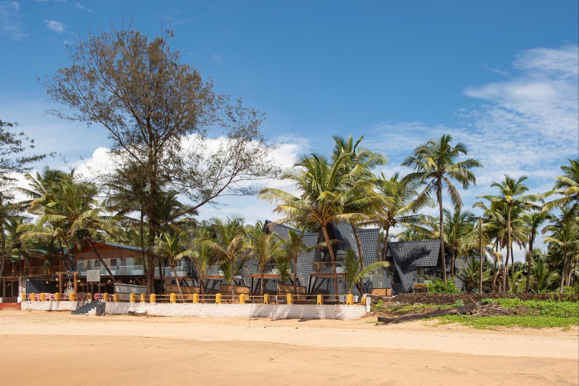 The Rose Goa Beach Resort Agonda Exterior photo